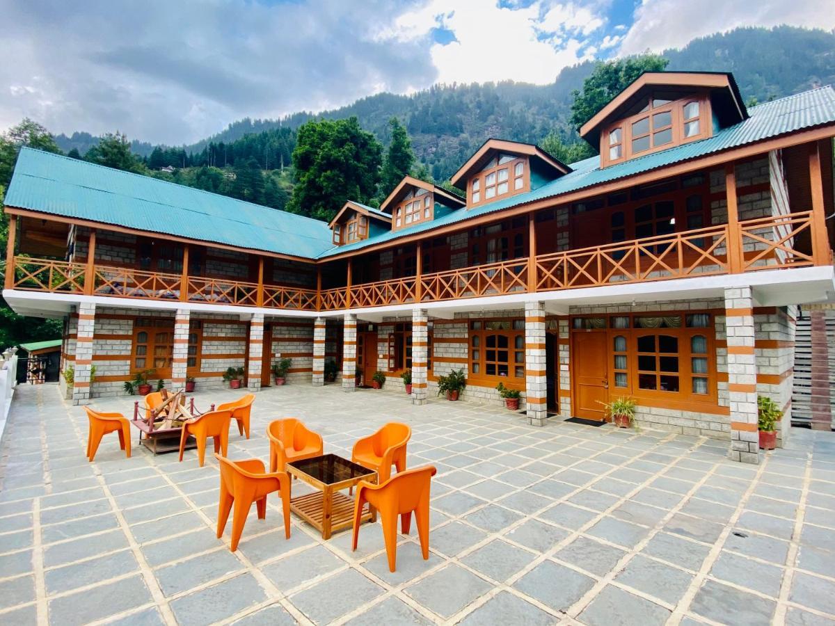 Holywood Classic-River View Resort Manali (Himachal Pradesh) Exterior photo